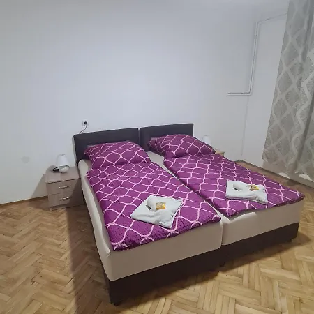 Slavonija Daire Vrnjci